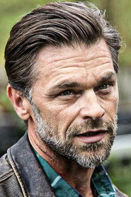 Ian Tracey isCaylor Reese